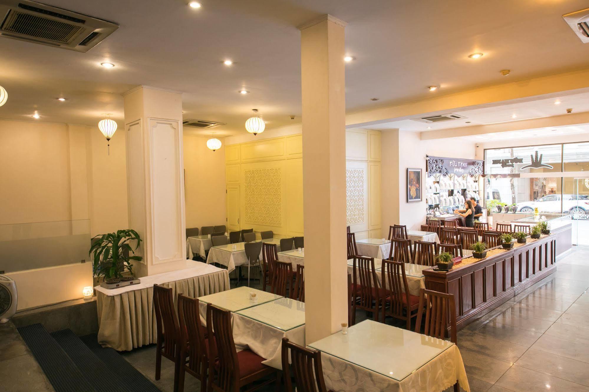 Asian Hotel Хошимин Екстериор снимка